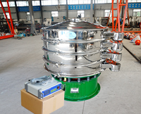 超聲波振動(dòng)篩主要采用超聲波換能器，利用換能器的工作原理能夠減少物料的堵網(wǎng)情況，提高篩分產(chǎn)量。
